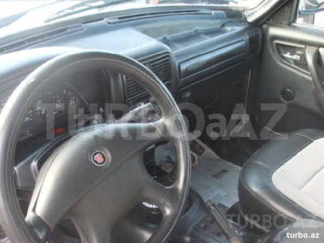 GAZ 31105 2005, 179,000 km - 2.3 l - Lerik