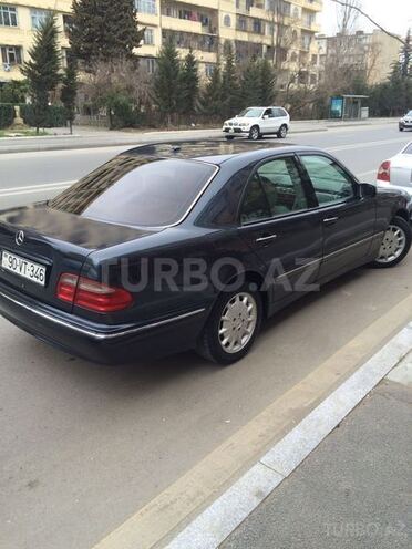 Mercedes E 200 2000, 155,000 km - 2.0 l - Bakı