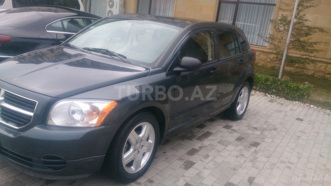 Dodge Caliber 2008, 120,000 km - 2.0 l - Quba