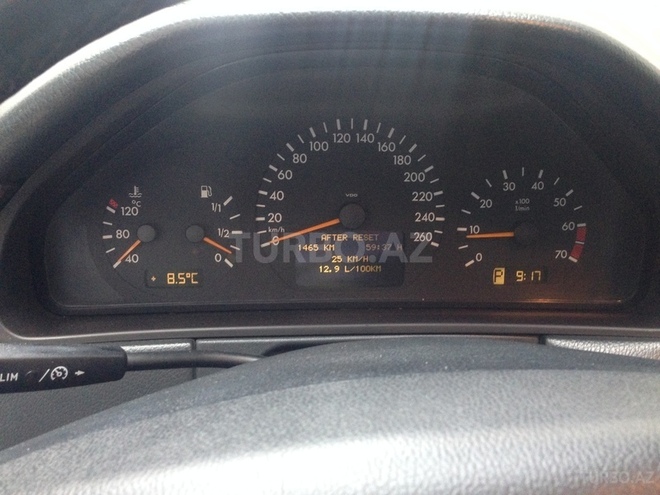 Mercedes E 320 2001, 228,000 km - 3.2 l - Bakı