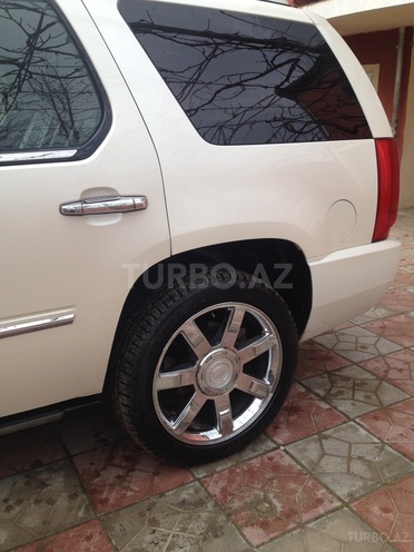 Cadillac Escalade 2008, 176,000 km - 6.2 l - Bakı