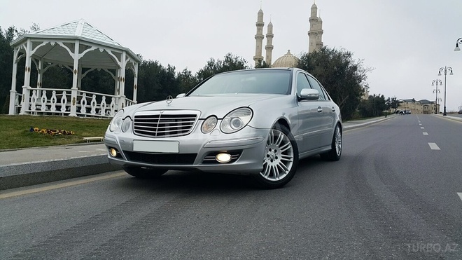 Mercedes E 270 2003, 212,000 km - 2.7 l - Bakı