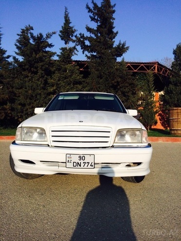 Mercedes C 220 1995, 28,000 km - 2.2 л - Bakı
