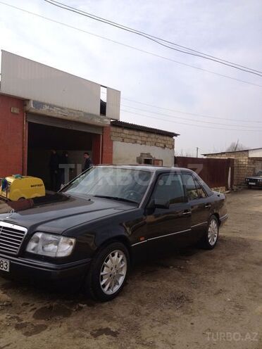 Mercedes E 300 1995, 276,000 km - 3.0 л - Bakı