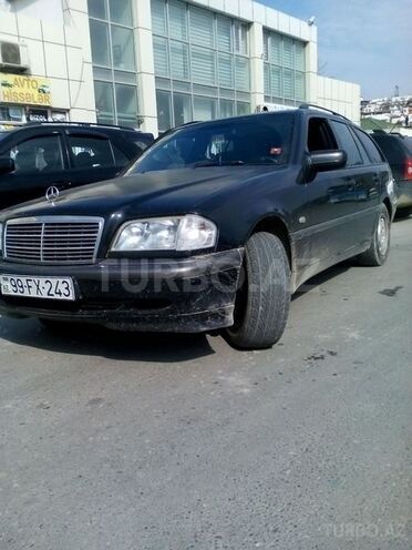 Mercedes C 220 1999, 263,420 km - 2.2 l - Bakı