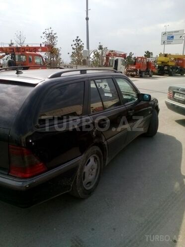 Mercedes C 220 1999, 263,420 km - 2.2 l - Bakı