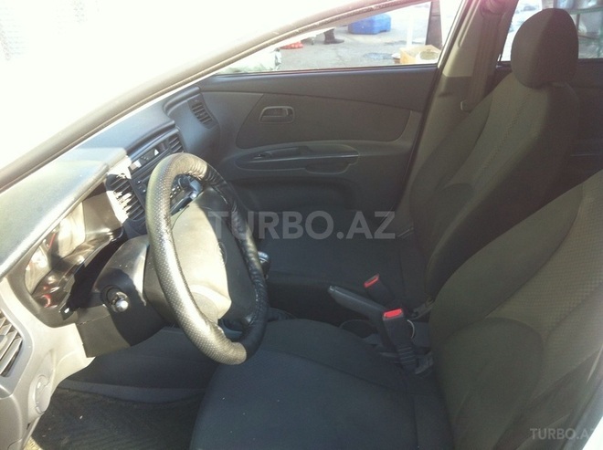 Kia Rio 2008, 115,000 km - 1.4 л - Xaçmaz