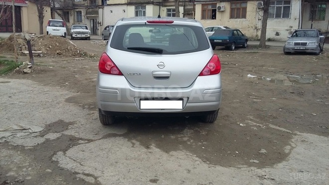 Nissan Tiida 2011, 33,000 km - 1.8 л - Bakı
