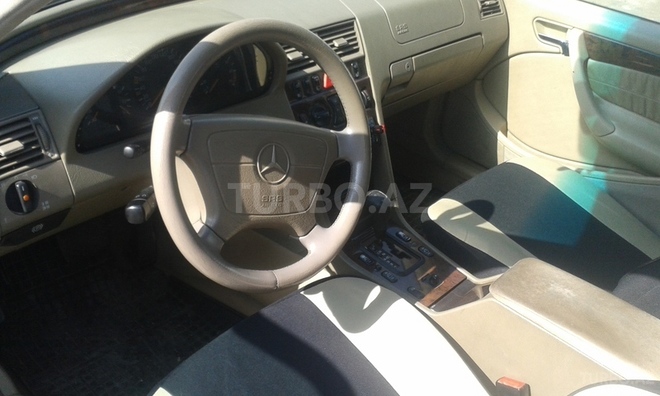 Mercedes C 240 1998, 198,000 km - 2.4 l - Bakı