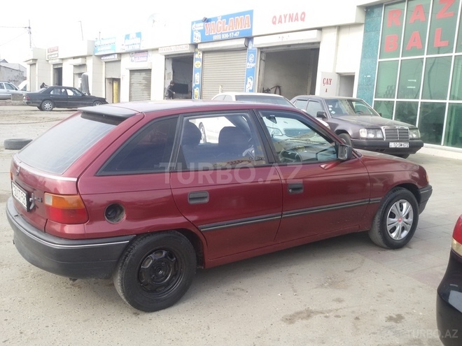 Opel Astra 1992, 441,000 km - 1.6 l - Sumqayıt