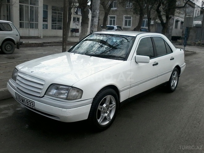 Mercedes C 180 1993, 300,000 km - 1.8 l - Bakı