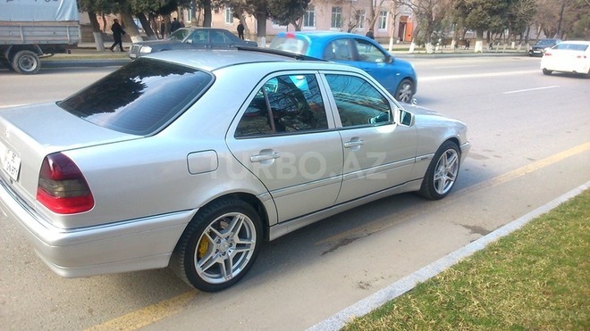 Mercedes C 230 2000, 155,000 km - 2.3 l - Sumqayıt