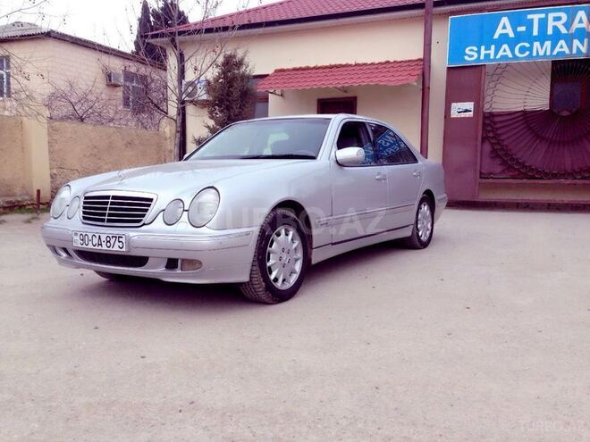 Mercedes E 240 1999, 265,000 km - 2.4 l - Bakı