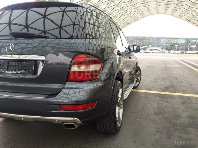 Mercedes ML 350 2010, 39,000 km - 3.5 l - Bakı