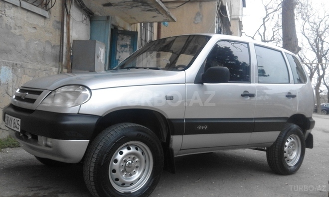 Chevrolet Niva 2004, 100,000 km - 1.7 л - Bakı