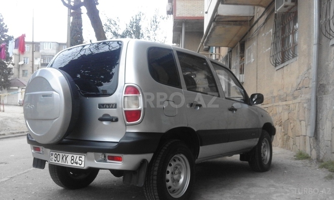 Chevrolet Niva 2004, 100,000 km - 1.7 л - Bakı