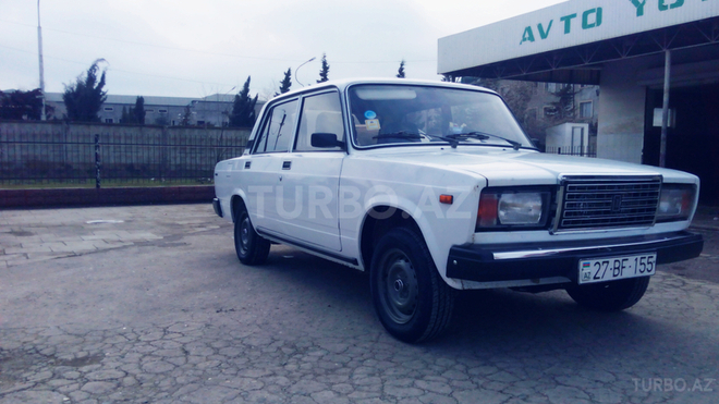 LADA (VAZ) 2107 2003, 37,000 km - 1.7 л - Salyan
