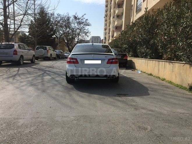 Mercedes E 200 2011, 53,000 km - 1.8 l - Bakı