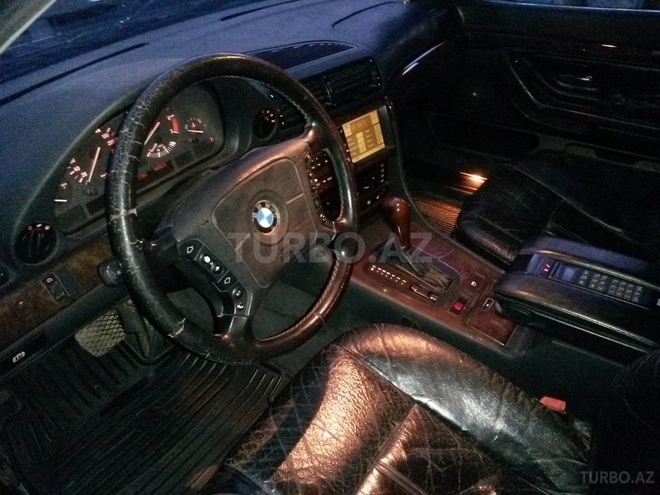 BMW 740 1995, 270,000 km - 4.4 l - Şirvan