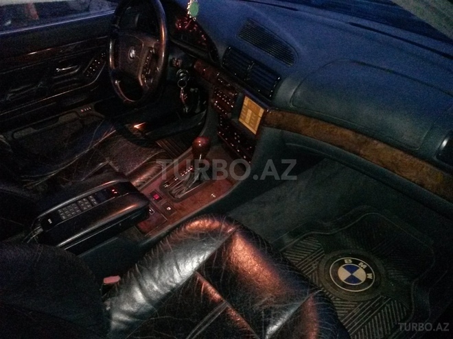 BMW 740 1995, 270,000 km - 4.4 l - Şirvan