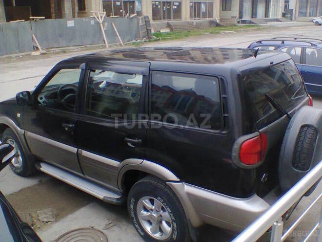 Nissan Terrano 2000, 175,000 km - 2.4 l - Bakı