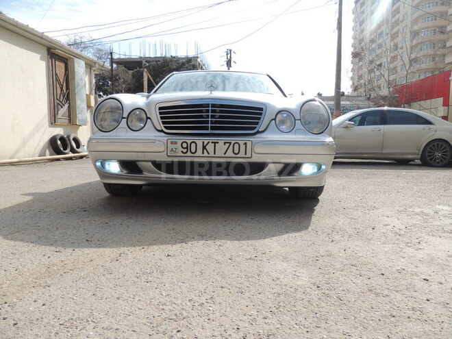 Mercedes E 220 2000, 212,000 km - 2.2 л - Bakı