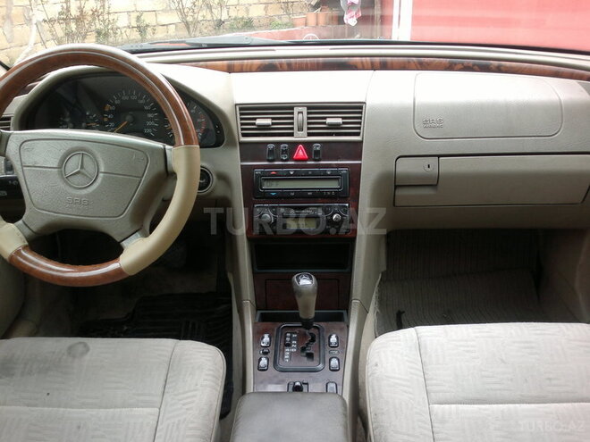 Mercedes C 220 1998, 300,000 km - 2.2 l - Sumqayıt