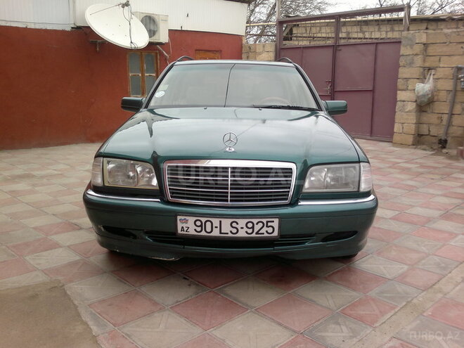 Mercedes C 220 1998, 300,000 km - 2.2 l - Sumqayıt
