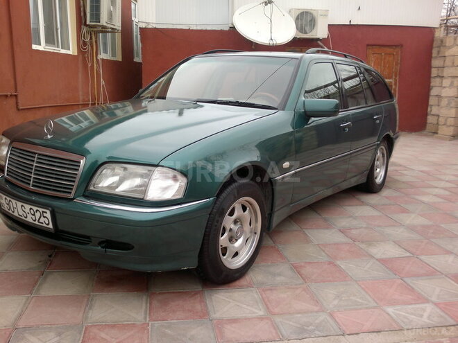Mercedes C 220 1998, 300,000 km - 2.2 l - Sumqayıt