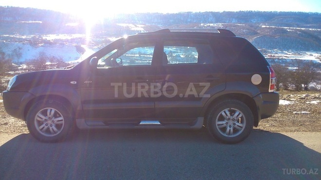 Hyundai Tucson 2005, 115,000 km - 2.0 л - Qusar