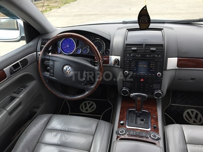 Volkswagen Touareg 2004, 223,000 km - 3.2 l - Sumqayıt