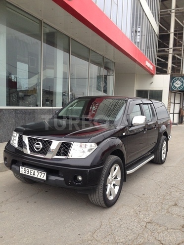 Nissan Navara 2014, 75,000 km - 2.5 l - Bakı