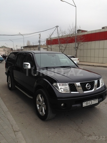 Nissan Navara 2014, 75,000 km - 2.5 l - Bakı