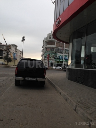 Nissan Navara 2014, 75,000 km - 2.5 l - Bakı