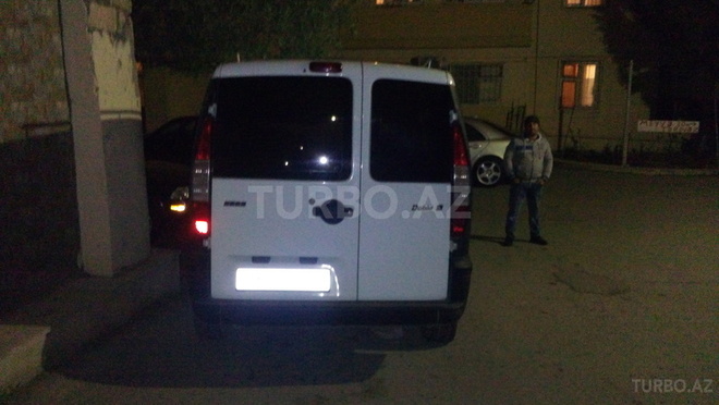 Fiat Doblo 2003, 212,154 km - 1.9 l - Bakı