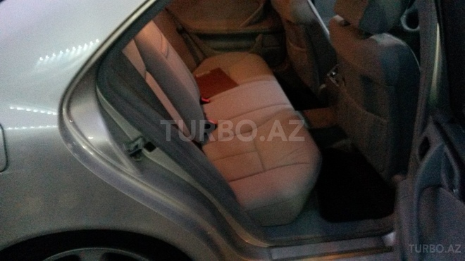 Mercedes E 240 2000, 190,000 km - 2.6 l - Bakı