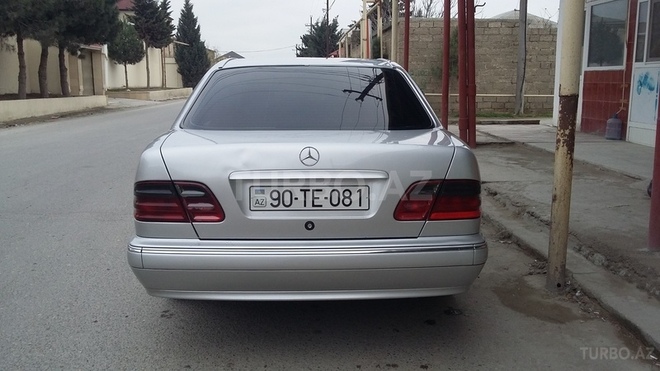 Mercedes E 270 2000, 0 km - 2.7 l - Bakı