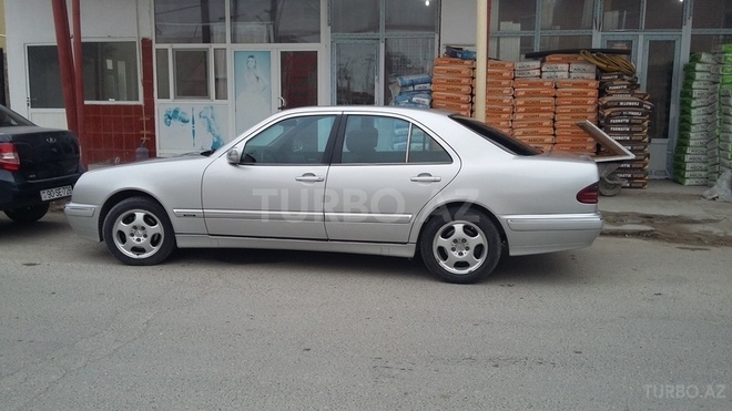 Mercedes E 270 2000, 0 km - 2.7 l - Bakı