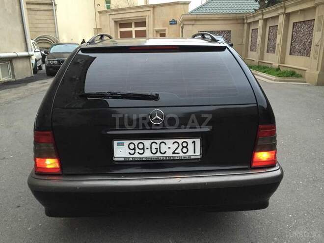 Mercedes C 220 2000, 230,000 km - 2.2 l - Bakı