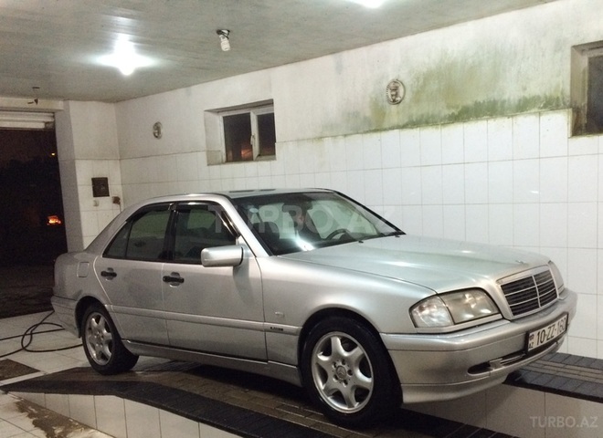 Mercedes C 240 1999, 167,000 km - 2.4 l - Bakı
