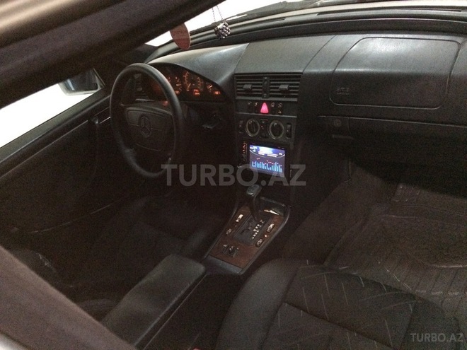 Mercedes C 240 1999, 167,000 km - 2.4 l - Bakı