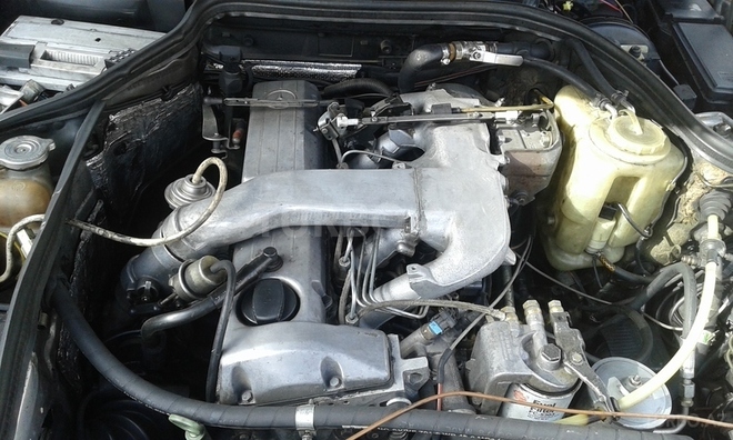 Mercedes E 250 1994, 474,980 km - 2.5 l - Bakı