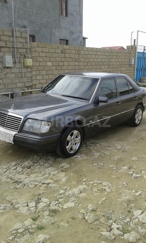 Mercedes E 250 1994, 474,980 km - 2.5 l - Bakı