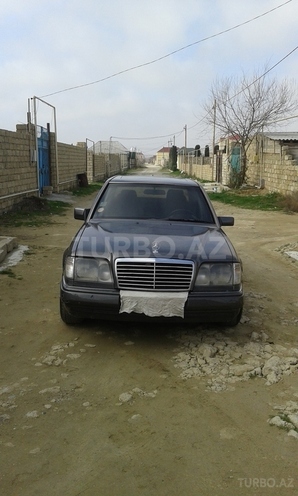 Mercedes E 250 1994, 474,980 km - 2.5 l - Bakı