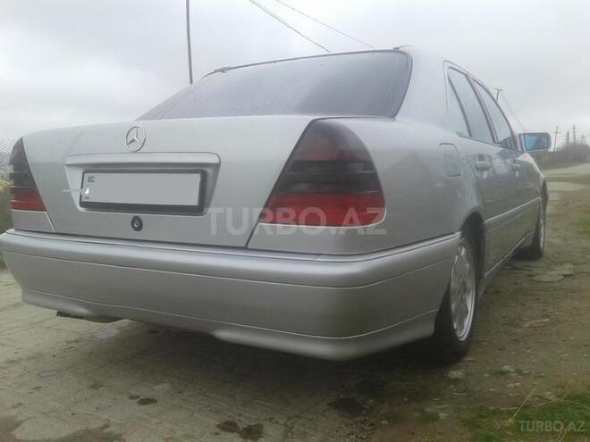 Mercedes C 220 1998, 238,000 km - 2.2 l - Bakı