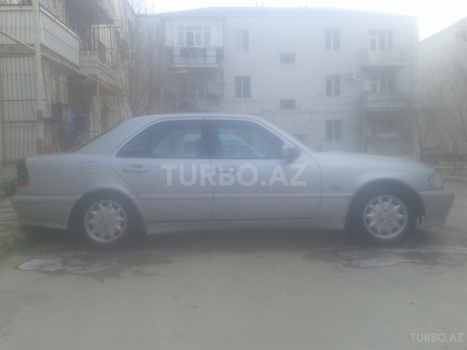 Mercedes C 220 1998, 238,000 km - 2.2 l - Bakı