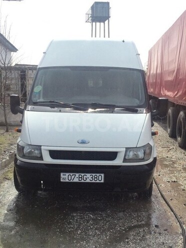 Ford Transit 2005, 280,000 km - 0.3 l - Astara