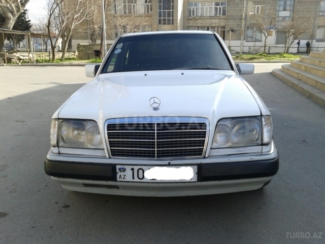 Mercedes E 200 1991, 250,000 km - 2.0 l - Bakı