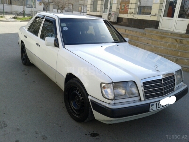 Mercedes E 200 1991, 250,000 km - 2.0 l - Bakı