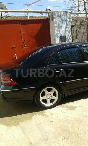 Mercedes C 220 2001, 254,460 km - 2.2 l - Bakı